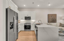 403 Russell St #202, Starkville, MS 39759