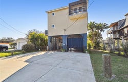 8721 OLD POST ROAD, PORT RICHEY, FL 34668
