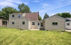1109 11th Ave, Grafton, WI 53024
