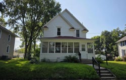 920 N Adams, MASON CITY, IA 50401