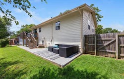 1130 N Summitlawn Ct, Wichita, KS 67212