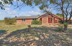 17458 E 1230 Road, Erick, OK 73645