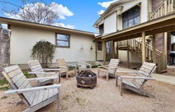 217 W Driftwood Dr, Fredericksburg, TX 78624