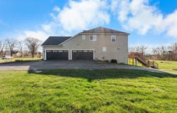 6801 N Meadows Way, Dexter, MI 48130