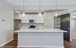 10015 Windcrest Farms Ln, Louisville, KY 40291