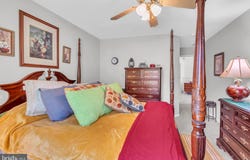 27 ADAMS AVENUE, BERLIN, NJ 08009