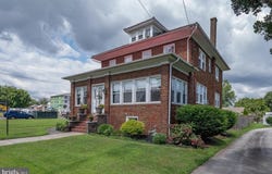 705 WALNUT STREET, ROYERSFORD, PA 19468