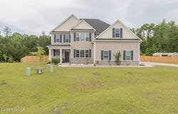 125 Colonial Post Road, Jacksonville, NC 28546