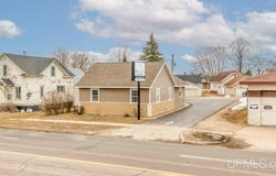 1214 N Lincoln, Escanaba, MI 49829