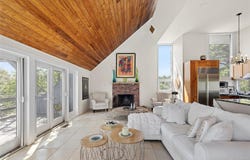 49 Gilberts Path, Amagansett, NY 11930
