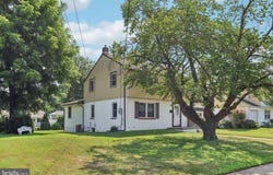 15 ROSE LANE, BURLINGTON, NJ 08016