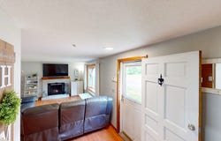 614 S Franklin, Holbrook, MA 02343