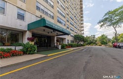 2625 Park Avenue, Bridgeport, CT 06604