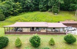 386 Hubball Road, Branchland, WV 25506