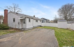 1 Brussels Avenue, Wethersfield, CT 06109