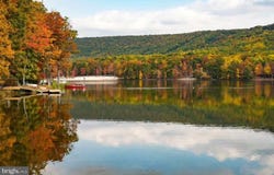 1 COUNTRY CLUB DRIVE, HAZLETON, PA 18202