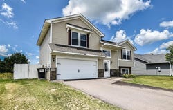39604 Fallbrook Avenue, North Branch, MN 55056