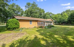 605 Cedar Street NW, DeMotte, IN 46310