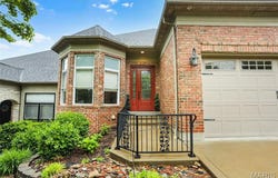 2517 Deutsch Crest Drive, Washington, MO 63090