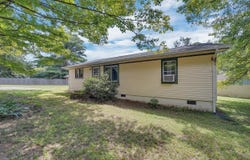 9902 Old Rutledge Pike, Mascot, TN 37806