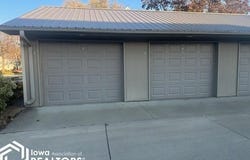 901 3rd Avenue S, Clear Lake, IA 50428