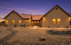 1 Crew Lane, Corrales, NM 87048