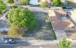 5906 Brook Fls, Windcrest, TX 78239