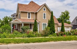 301 N 4th St, Marshalltown, IA 50158
