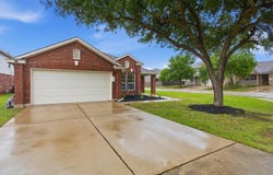 2801 Stirrup Cv, Leander, TX 78641