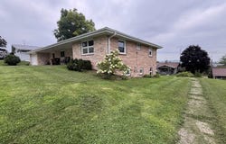 415 W Columbia, STOCKTON, IL 61085