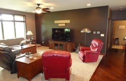 701 24th Avenue, Sheldon, IA 51201-1140