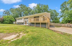 306 Arcadia Street SW, Hartselle, AL 35640