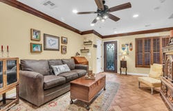 2458 E ROMA Avenue, Phoenix, AZ 85016