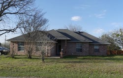 606 W Mulberry Street, Decatur, TX 76234