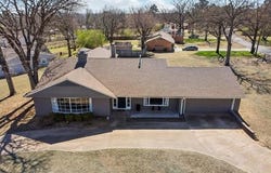 1401 S Woodland Drive, Okmulgee, OK 74447