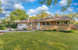 435 DOUGLAS Road, Batavia, IL 60510