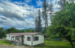 208 E Haley Avenue, Thompson Falls, MT 59873