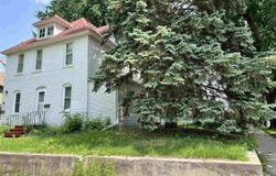 326 E Vine Street, Mankato, MN 56001