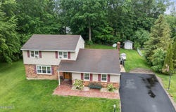 32 Cedarwood Drive, Malta, NY 12019
