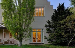 14 Leroy Avenue, Newport, RI 02840