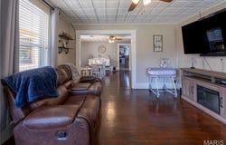 735 Dallas Street, Jackson, MO 63755