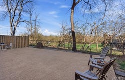 8631 Old Bonhomme Road, St Louis, MO 63132