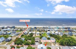 2542 Marsh Hen Drive, Oak Island, NC 28465