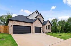 1523 Padova  AVE, Tontitown, AR 72762