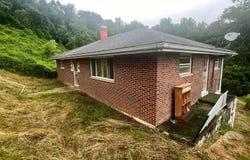 1604 Woodland Drive, Charleston, WV 25302