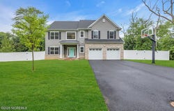 10 Willow Avenue, Matawan, NJ 07747