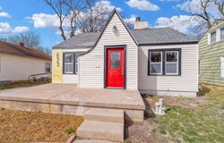 633 N Dellrose Ave, Wichita, KS 67208