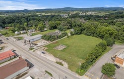 25 Mayberry Street, SPARTA, TN 38583