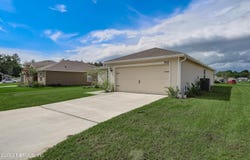 8521 LAKE GEORGE Circle W, Macclenny, FL 32063