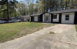 14 Quail Creek Court, Little Rock, AR 72206